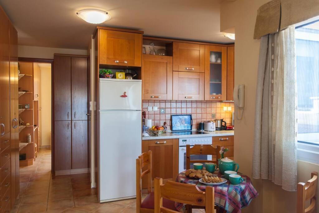 Elisabeth'S Penthouse At The Heart Of The City 레팀노 외부 사진